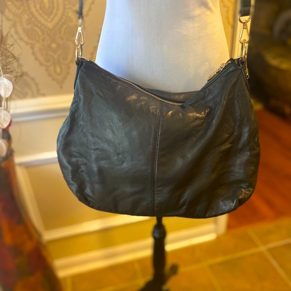 Handbag - Picture 2 of 6